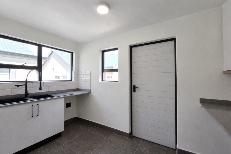 To Let 3 Bedroom Property for Rent in Melodie North West